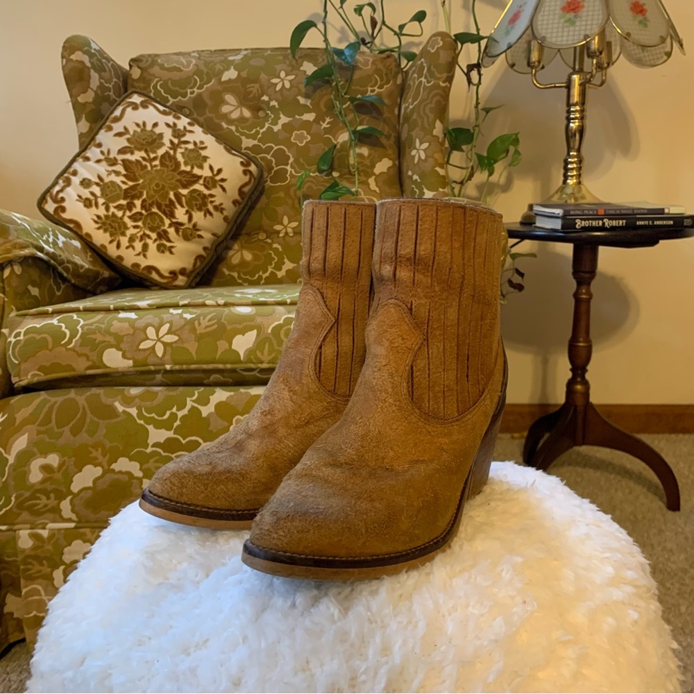 👢 cowboy boots